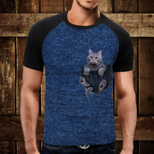 Футболка-реглан с 3D принтом: Кошеня в кишені. Дорослі і Дитячі розміри ВСІ Розміри Преміум тканина