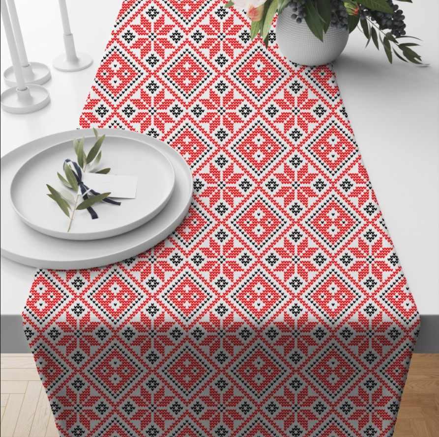 Раннер (доріжка на стіл) з принтом Вишиванка