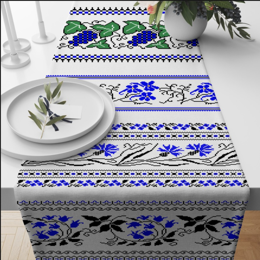 Раннер (доріжка на стіл) з принтом Вишиванка волошки