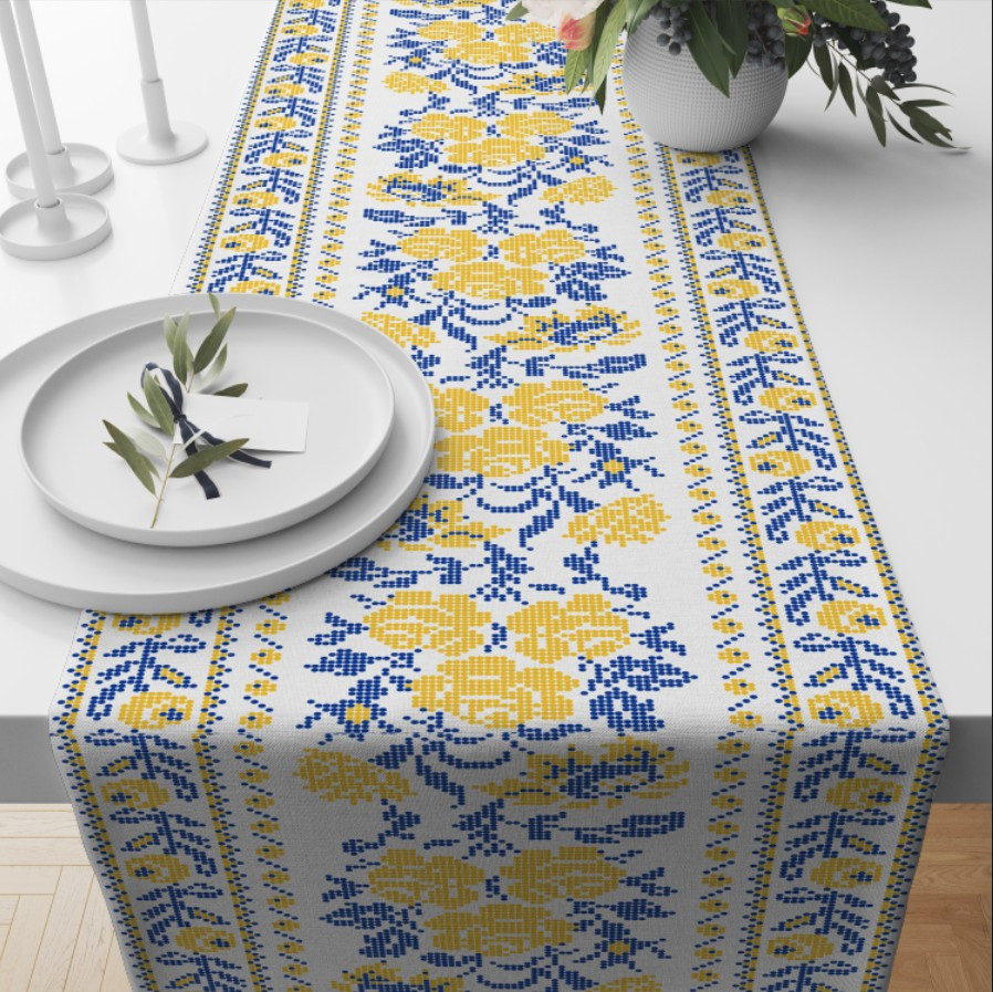 Раннер (доріжка на стіл) з принтом Вишиванка