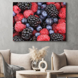 Картина з натюрмортом - Стиглі ягоди малина лохина ожина