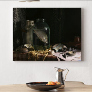 Картина з натюрмортом - Снасті рибалки. Короп у банці з водою