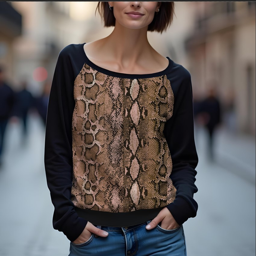 Світшот реглан з відкритими плечима в романтичному стилі з принтом "Шкіра