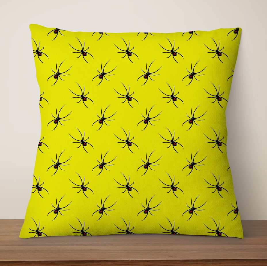 Подушка "Павуки на жовтому фоні хеловін"