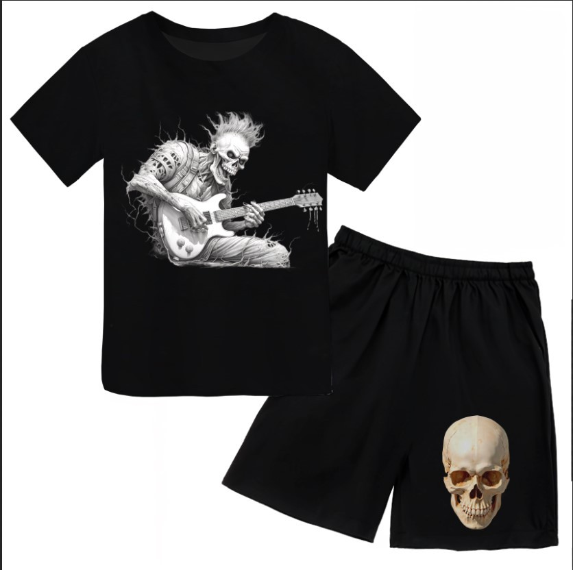 Футболка і шорти