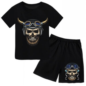 Футболка і шорти