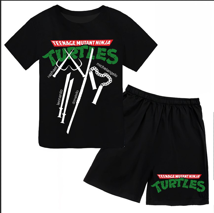 Футболка і шорти