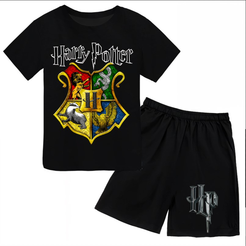 Футболка і шорти