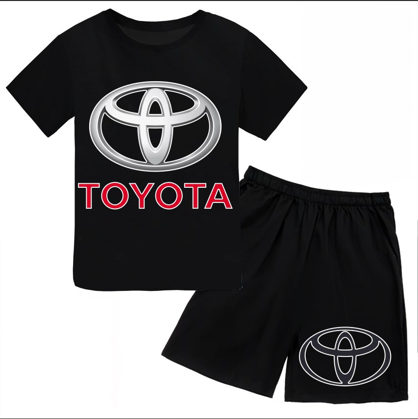 Футболка і шорти