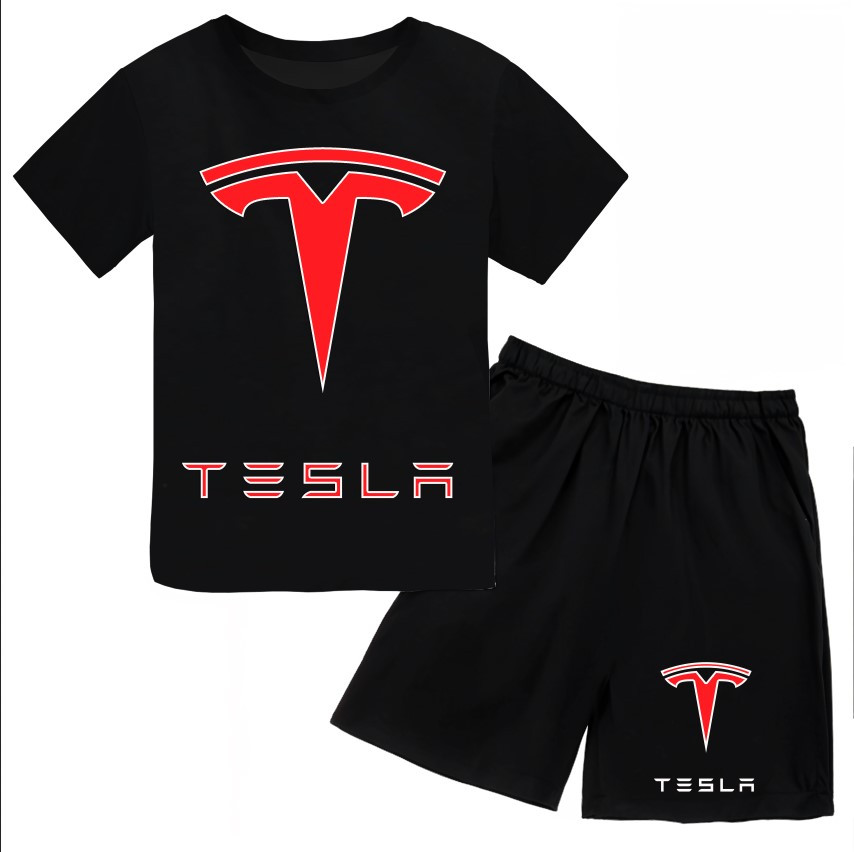 Футболка і шорти