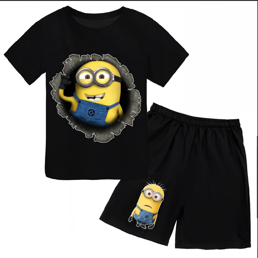 Футболка і шорти