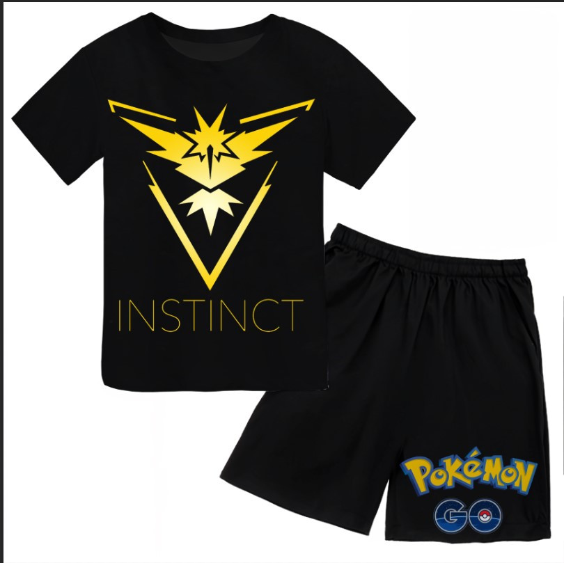 Футболка і шорти