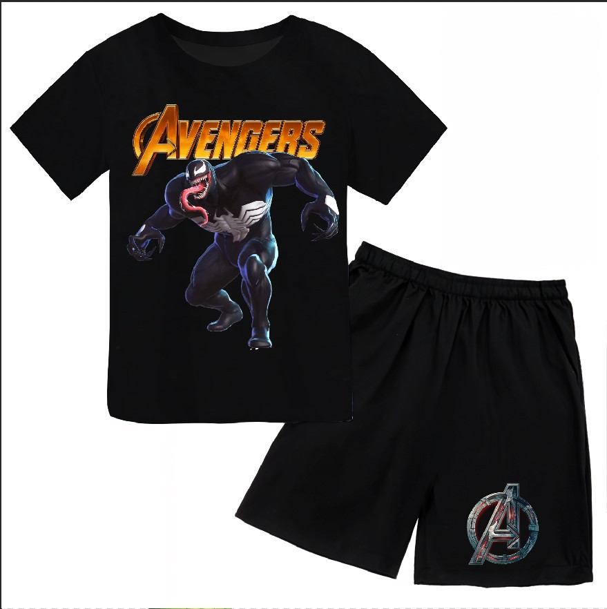 Футболка і шорти