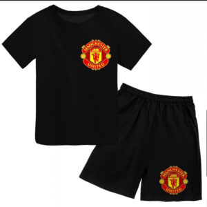 Футболка і шорти