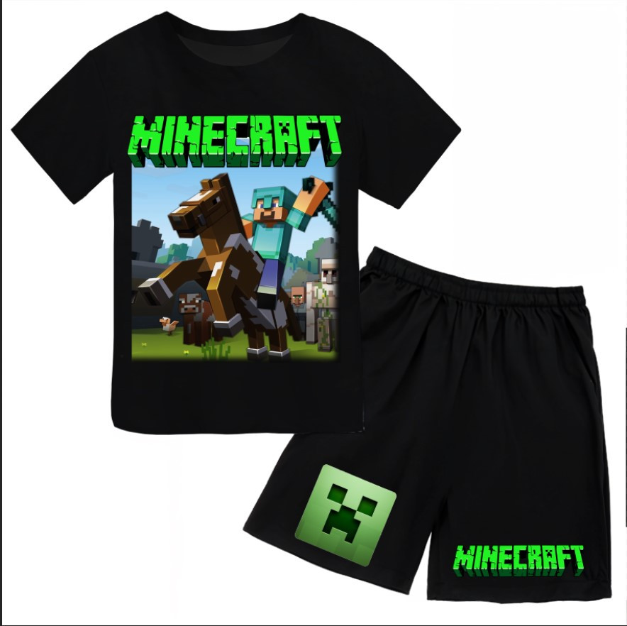 Футболка і шорти