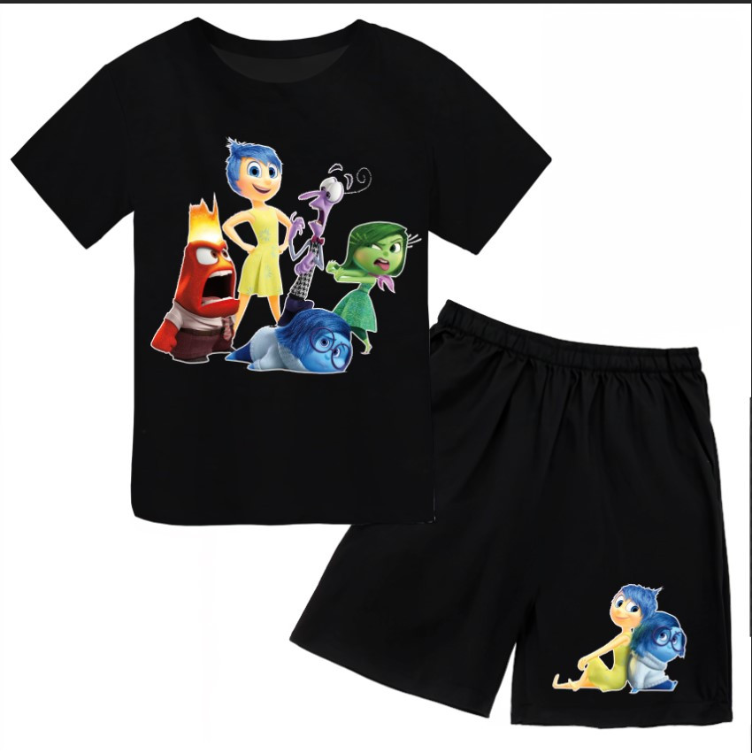 Футболка і шорти