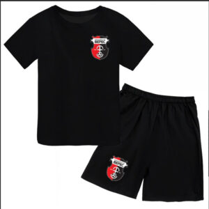 Футболка і шорти