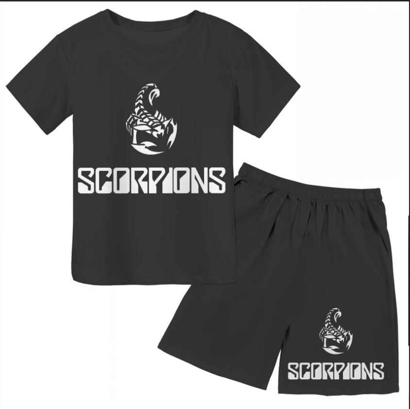 Футболка і шорти