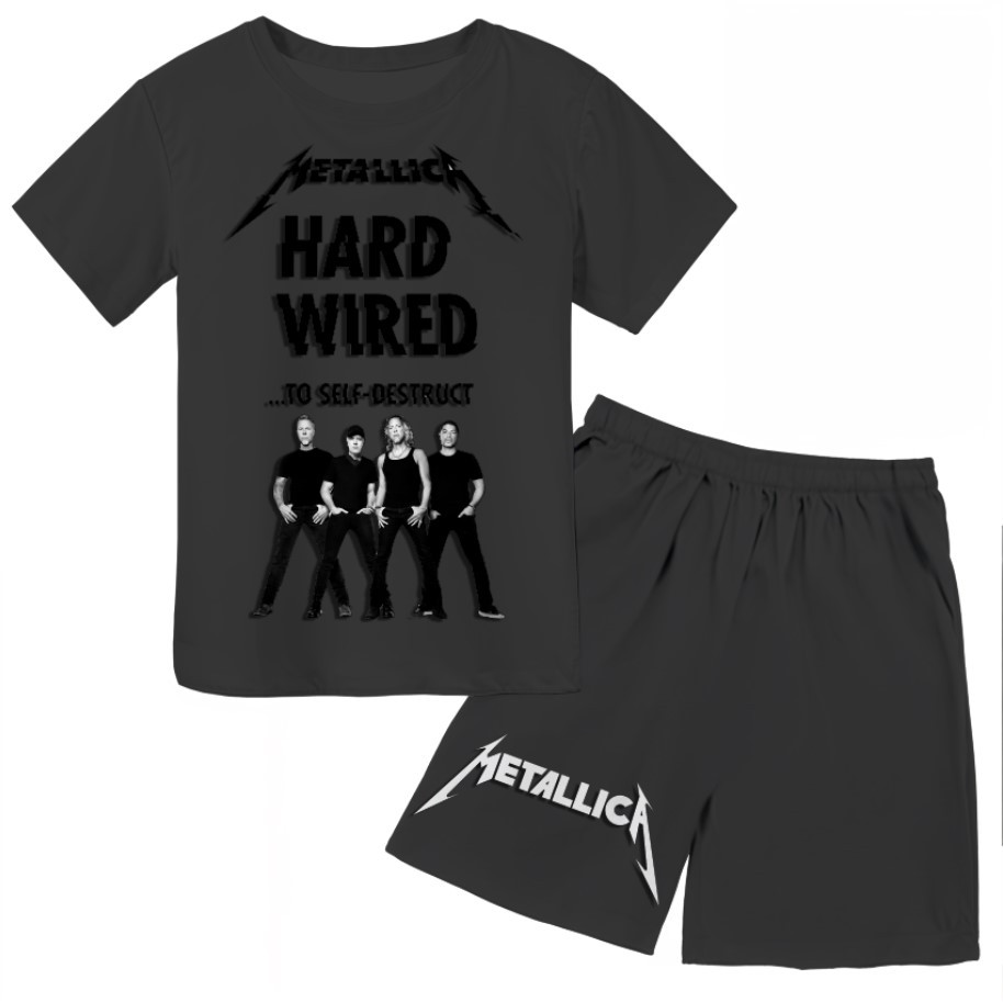 Футболка і шорти