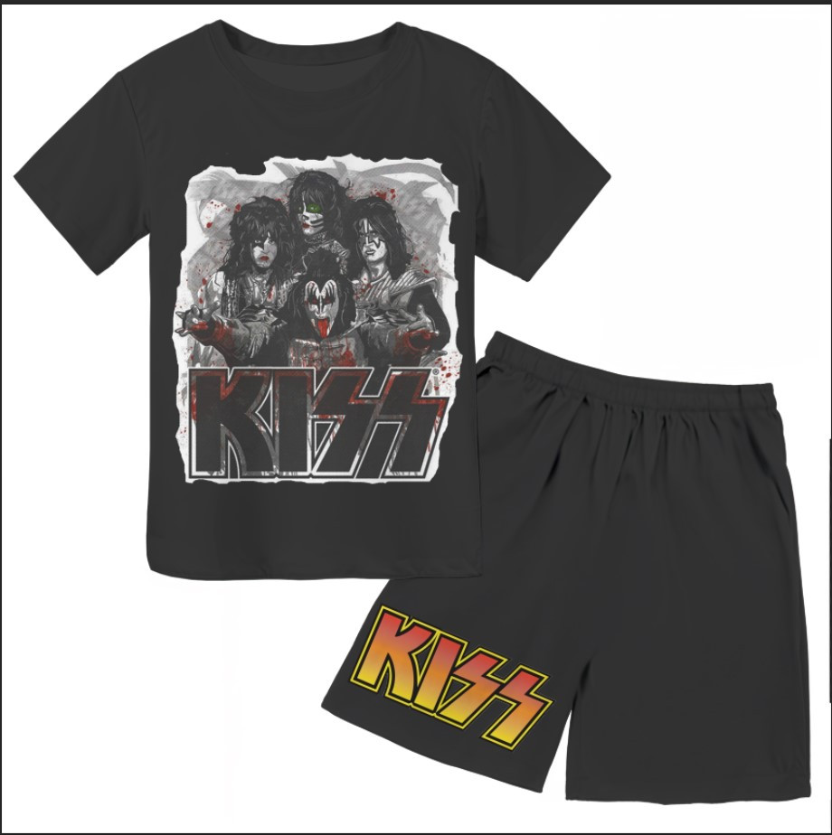 Футболка і шорти