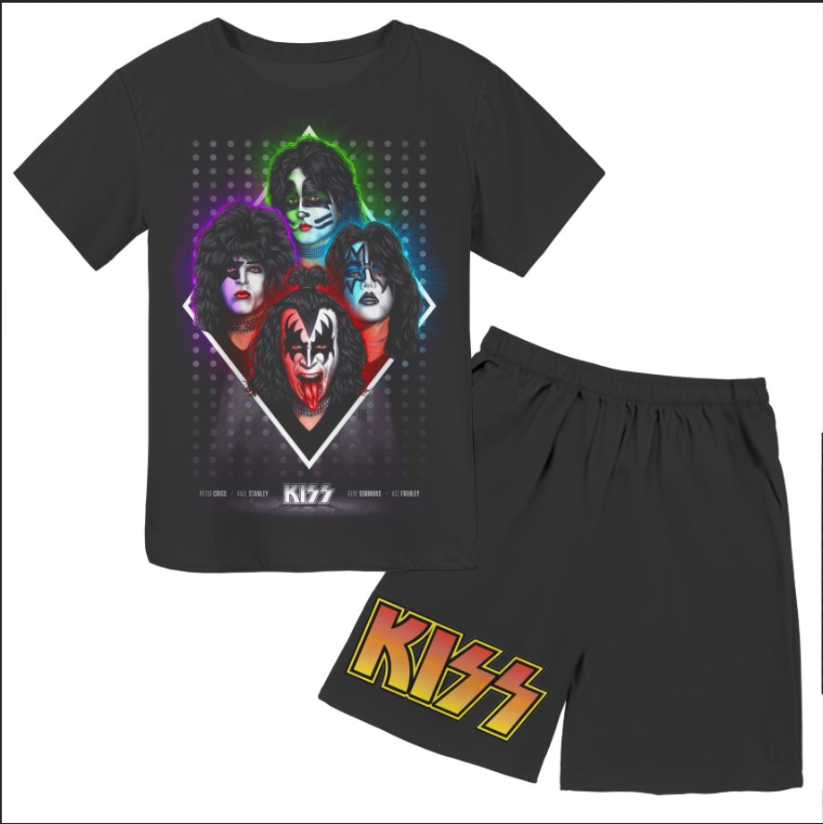 Футболка і шорти