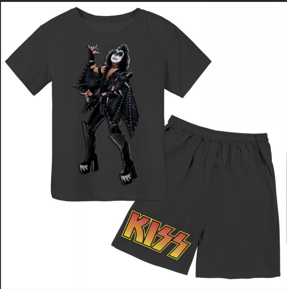 Футболка і шорти