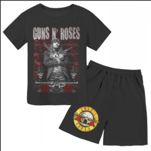 Футболка і шорти