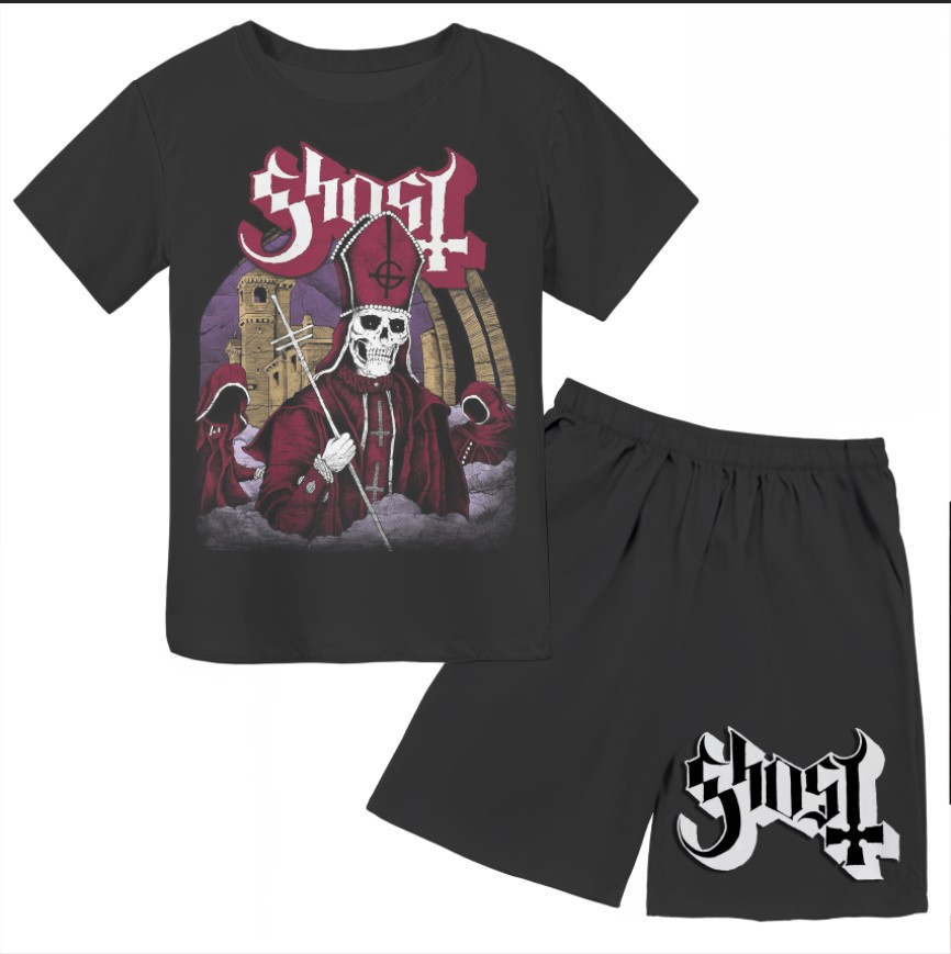 Футболка і шорти