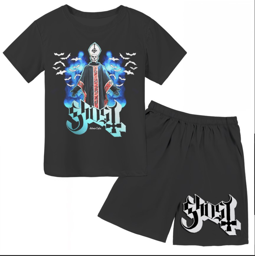 Футболка і шорти