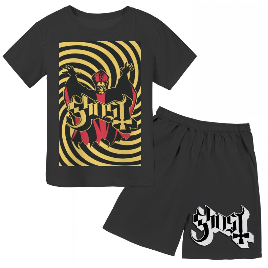 Футболка і шорти