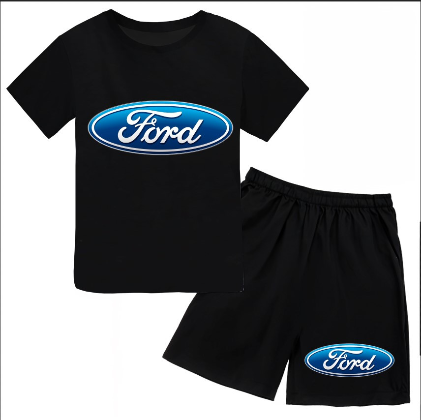 Футболка і шорти