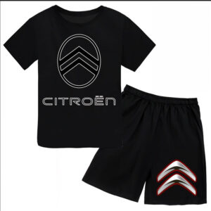 Футболка і шорти