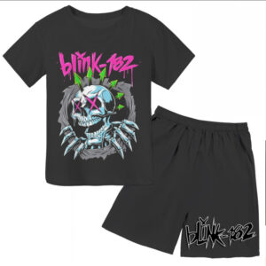 Футболка і шорти