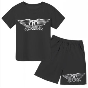 Футболка і шорти