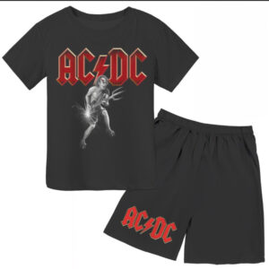 Футболка і шорти