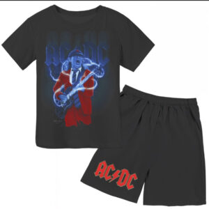 Футболка і шорти